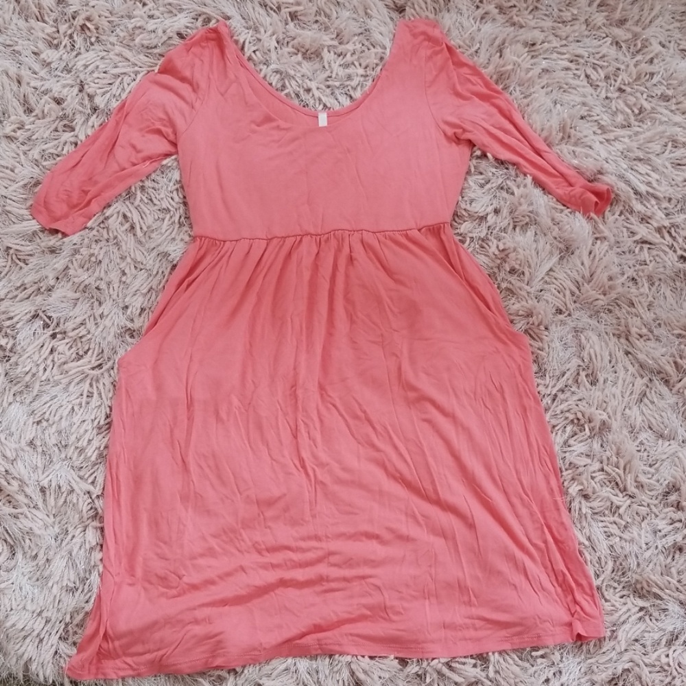 Pinkblush maternity dress w/ pockets